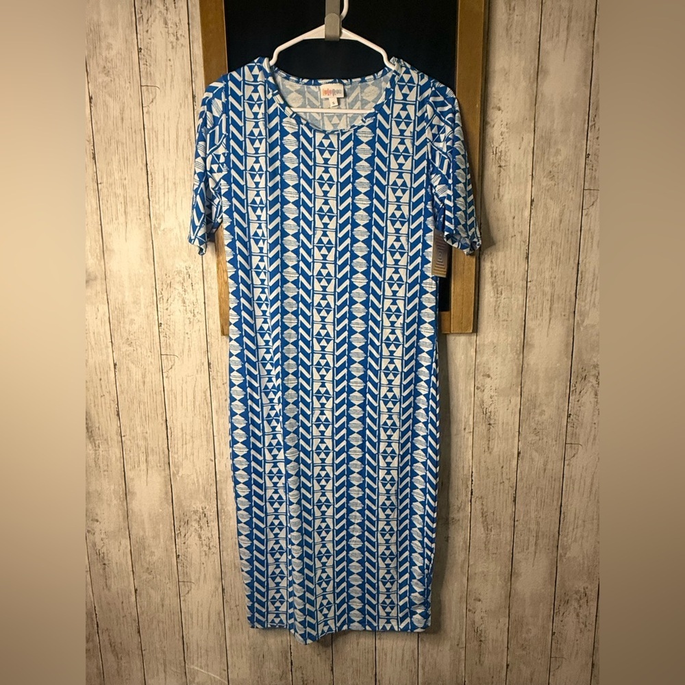 LuLaRoe JULIA Size S Blue and White geometric Pullover Raglan Sleeve Tee Dress